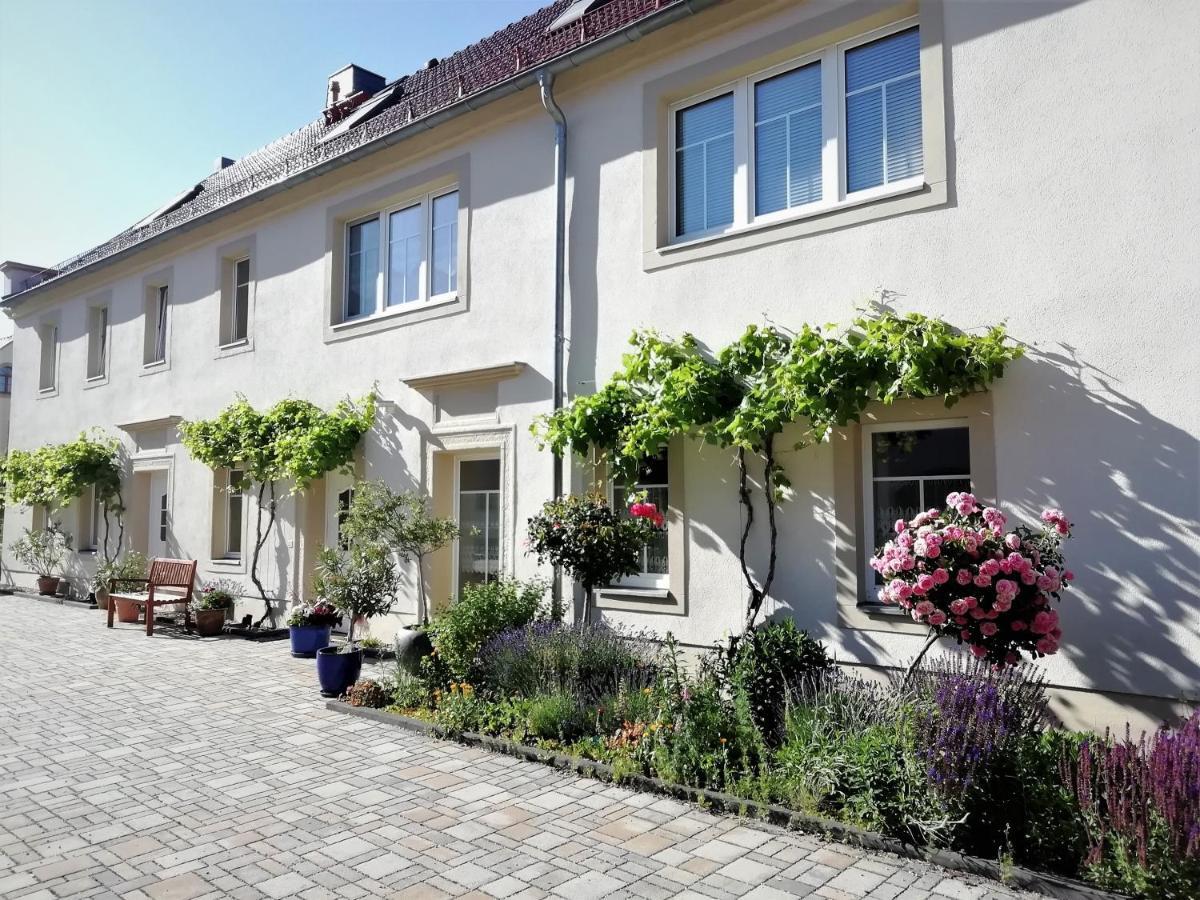 Ferienhof Graefe - 3-Seiten Hof Mit Grossem Garten, Pool & Sauna Meißen 외부 사진