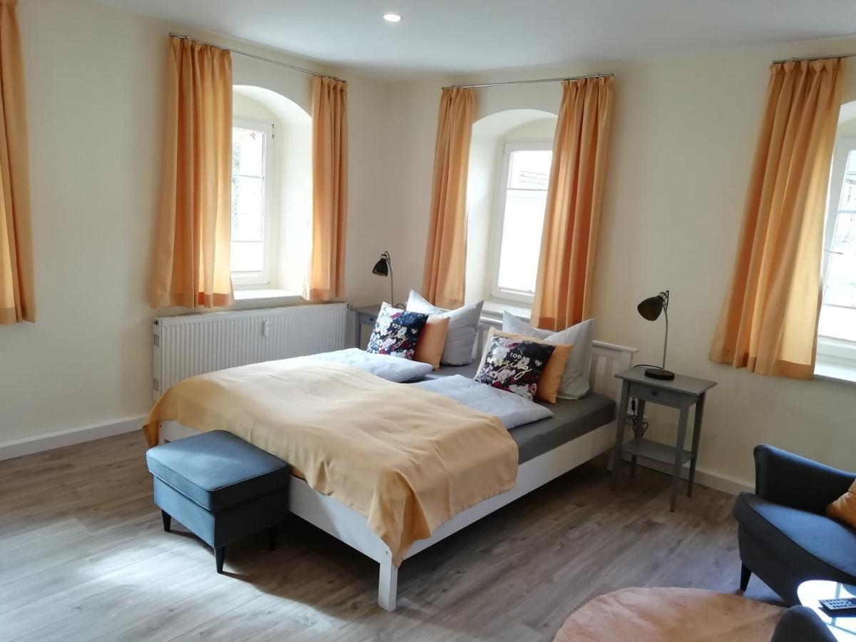 Ferienhof Graefe - 3-Seiten Hof Mit Grossem Garten, Pool & Sauna Meißen 외부 사진